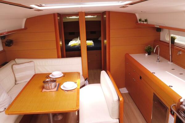 Ivoire 50ft Jeanneau Yacht For Sale