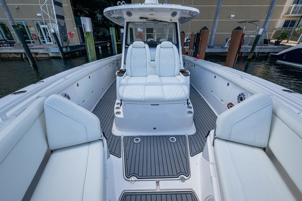 39ft Everglades Yacht For Sale