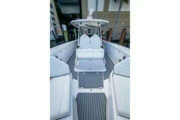 Everglades 395 Center Console Yacht For Sale