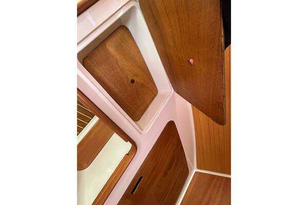 Back Cove 33 Yacht For Sale