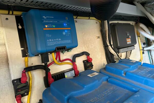 Solitude 33ft Back Cove Yacht For Sale