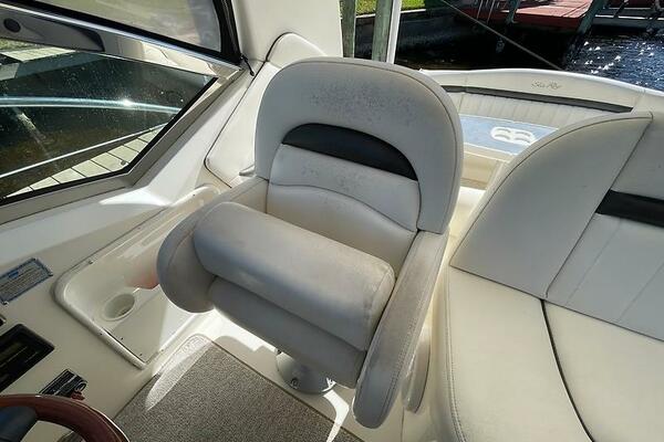 S Caper 29ft Sea Ray Yacht For Sale