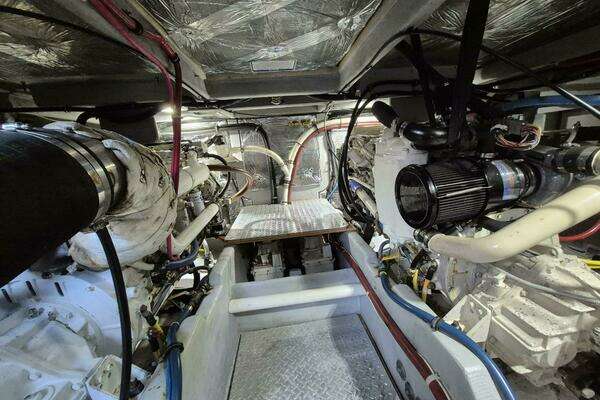 Meridian 411 Sedan Yacht For Sale