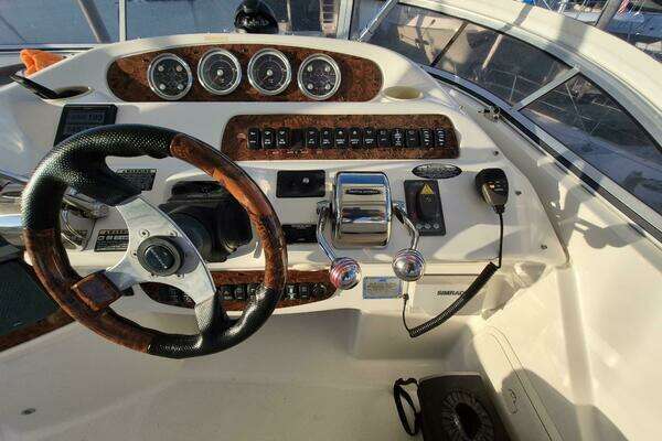 Meridian 411 Sedan Yacht For Sale