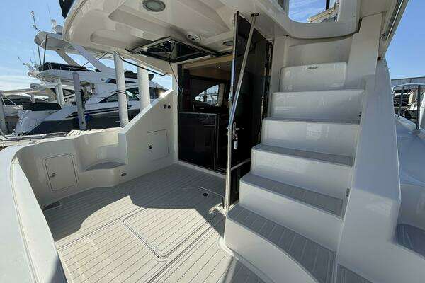 Sea Ray 47 Sedan Bridge Yacht For Sale