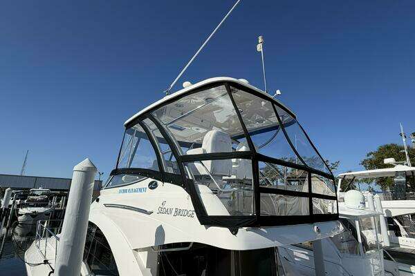 Sea Ray 47 Sedan Bridge Yacht For Sale