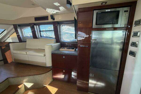 Sea Ray 47 Sedan Bridge Yacht For Sale