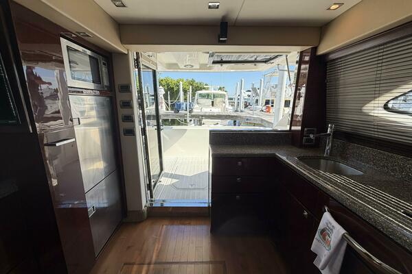 Anchor Management  47ft Sea Ray Yacht For Sale