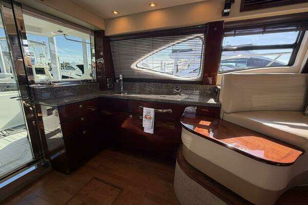 Sea Ray 47 Sedan Bridge Yacht For Sale