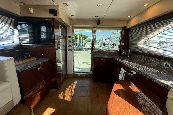 Sea Ray 47 Sedan Bridge Yacht For Sale