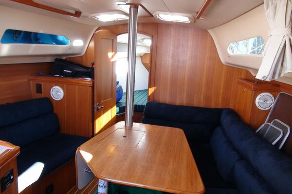 Sono 30ft Hunter Yacht For Sale