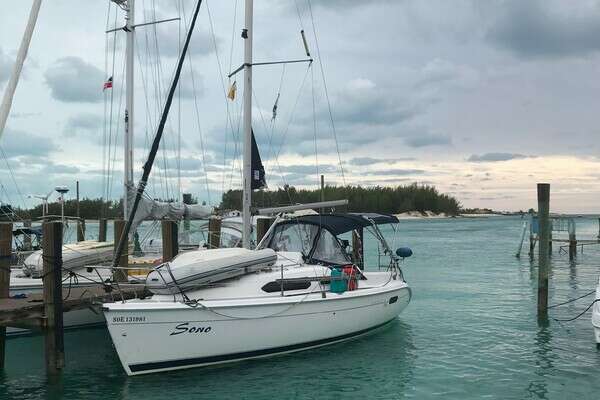 30-ft-Hunter-2003-305-Sono Indiantown Florida United States  yacht for sale