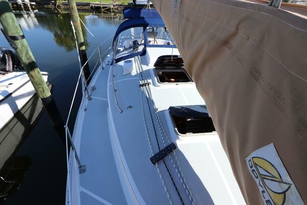 26ft Nonsuch Yacht For Sale