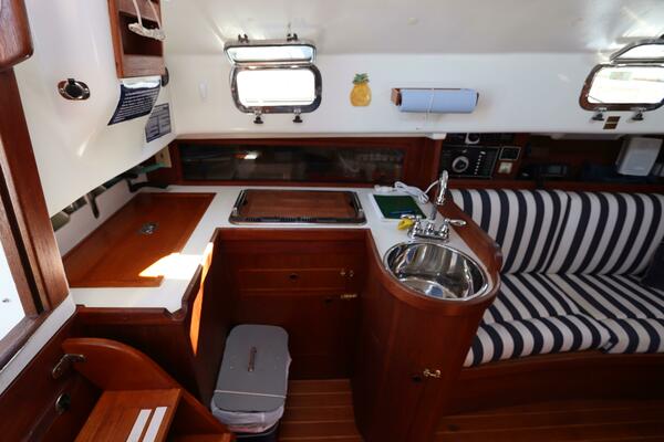 26ft Nonsuch Yacht For Sale