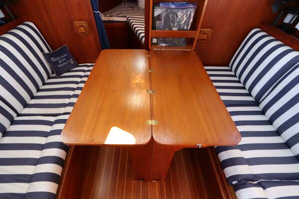 26ft Nonsuch Yacht For Sale