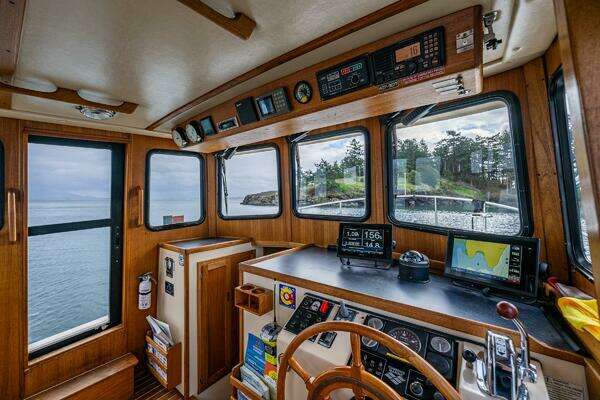 Nordic Tugs 32 Yacht For Sale