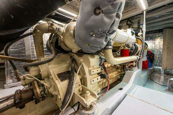 Tollycraft 48 Yacht For Sale