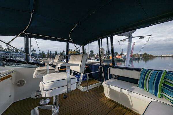 Tollycraft 48 Yacht For Sale