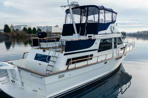 Tollycraft 48 Yacht For Sale
