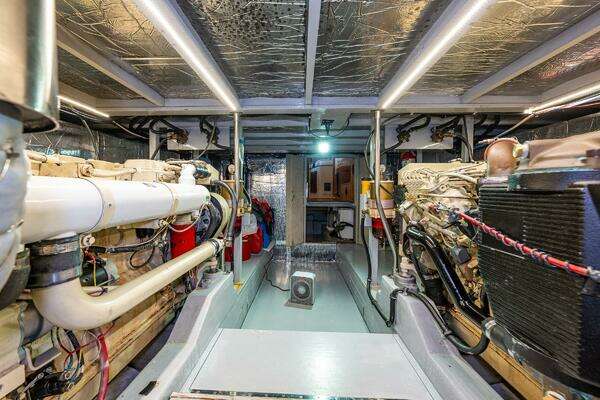 Tollycraft 48 Yacht For Sale