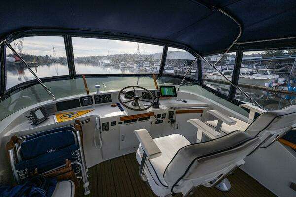 Tollycraft 48 Yacht For Sale