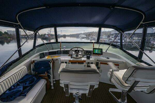 Tollycraft 48 Yacht For Sale