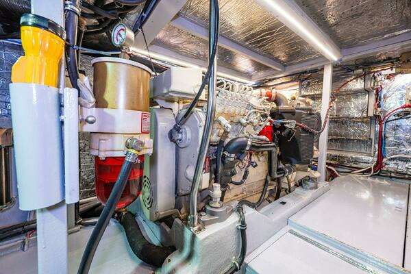 Tollycraft 48 Yacht For Sale