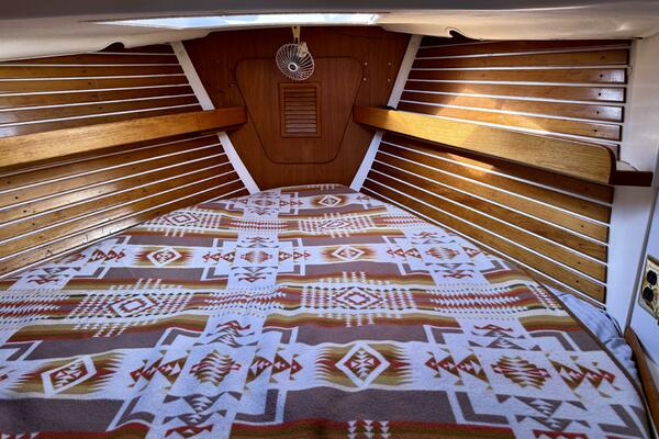 Halcyon 35ft Niagara Yacht For Sale