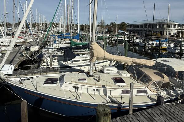 Halcyon 35ft Niagara Yacht For Sale