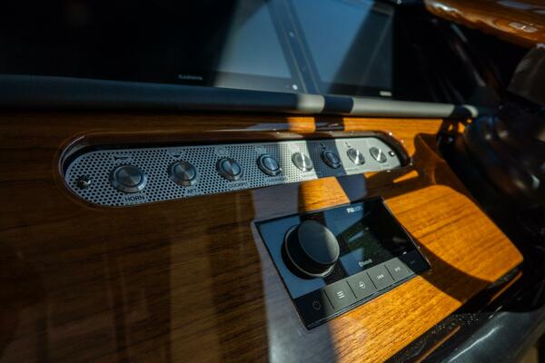 Calypso 35 35ft Chris Craft Yacht For Sale