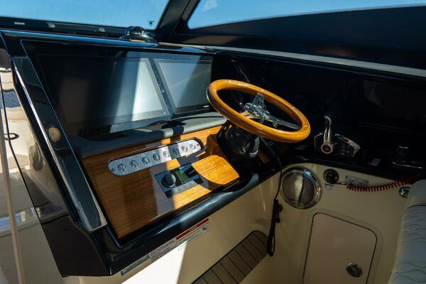 Calypso 35 35ft Chris Craft Yacht For Sale