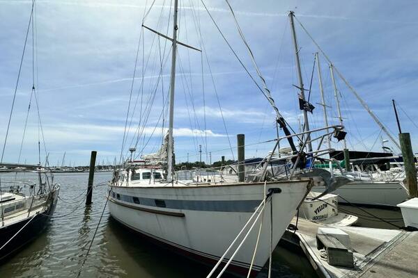 Luna Sea 43ft Oceanic Yacht For Sale