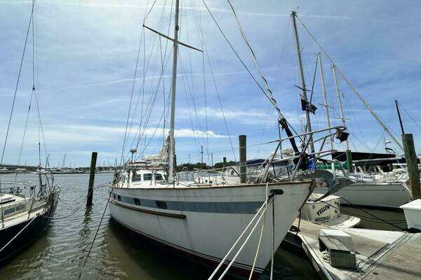 43-ft-Oceanic-1982-Pilothouse 43-Luna Sea Saint Augustine Florida United States  yacht for sale