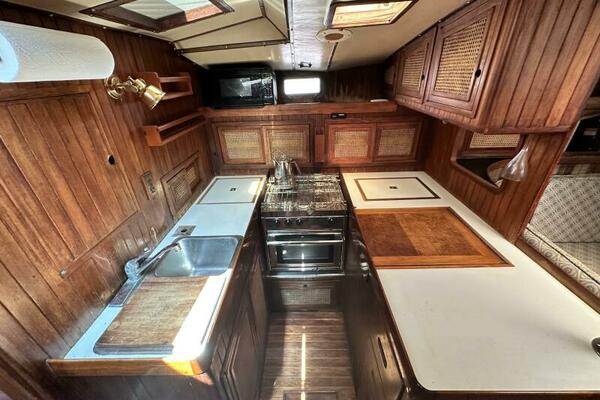 Luna Sea 43ft Oceanic Yacht For Sale