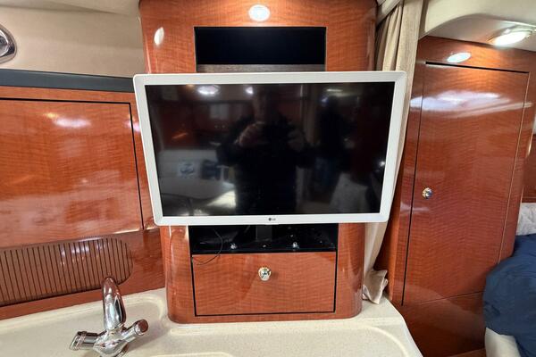 Our Priorities 34ft Sea Ray Yacht For Sale