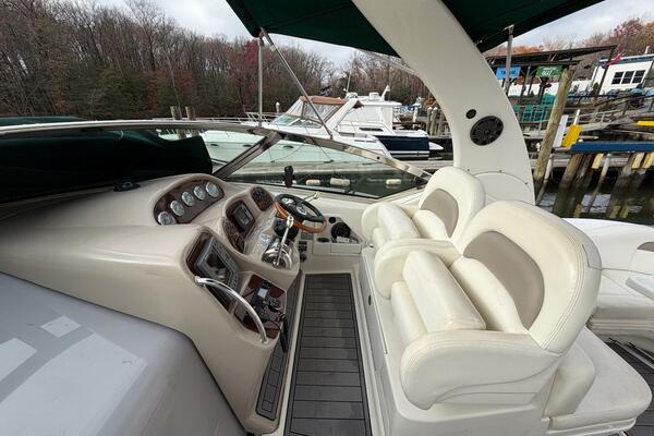 Our Priorities 34ft Sea Ray Yacht For Sale