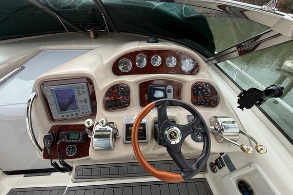 Our Priorities 34ft Sea Ray Yacht For Sale