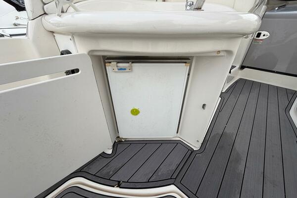 Our Priorities 34ft Sea Ray Yacht For Sale