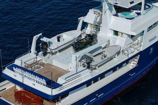 Photo of the 1990 Delta  "PENELOPE"