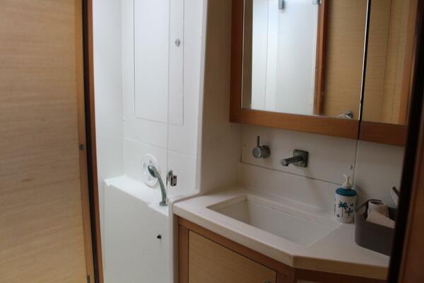 ARAH 45ft Lagoon Yacht For Sale