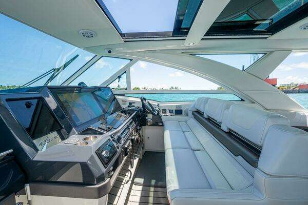 Formula 430 SSC Yacht For Sale