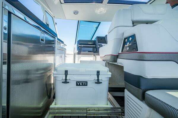 Formula 430 SSC Yacht For Sale