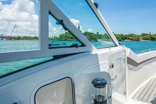 Formula 430 SSC Yacht For Sale