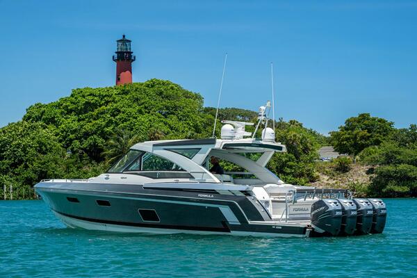43ft Formula Yacht For Sale