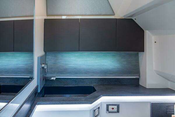 Formula 430 SSC Yacht For Sale