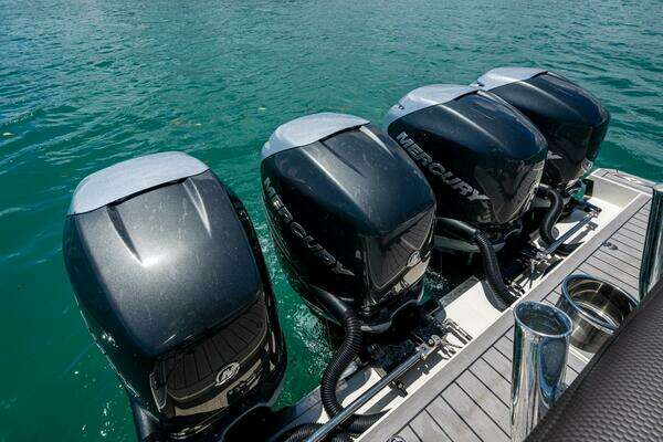 Formula 430 SSC Yacht For Sale