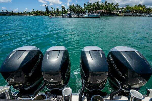 Formula 430 SSC Yacht For Sale