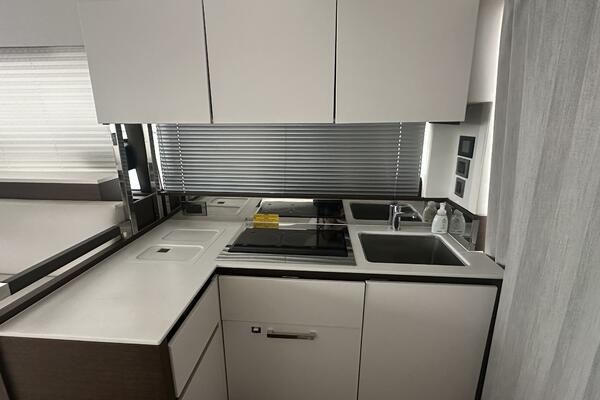 World Wide 46ft Prestige Yacht For Sale