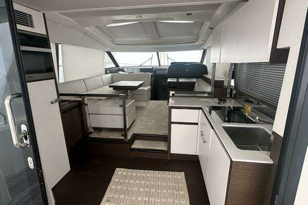 Prestige 460S Yacht For Sale