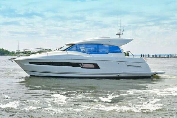 World Wide 46ft Prestige Yacht For Sale